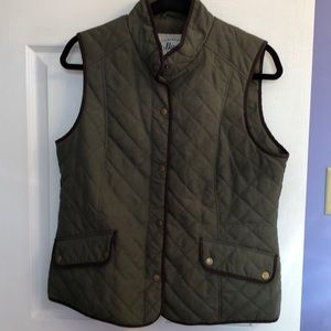 Bass quilted vest